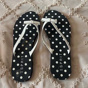 ESPRIT Flip Flops White “Leather” Bow Polka Dot - size 8-9